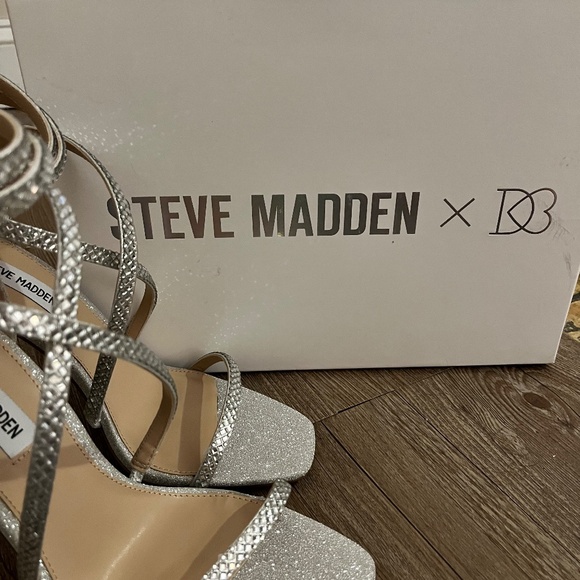 Steve Madden Heels - Picture 4 of 6